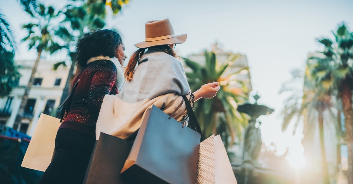 shopping in downtown naples